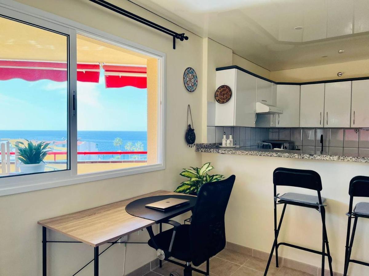Ferienwohnung Cozy Beachfront Flat With Pool & Panoramic Sea View Terrace Puerto de Santiago  Exterior foto